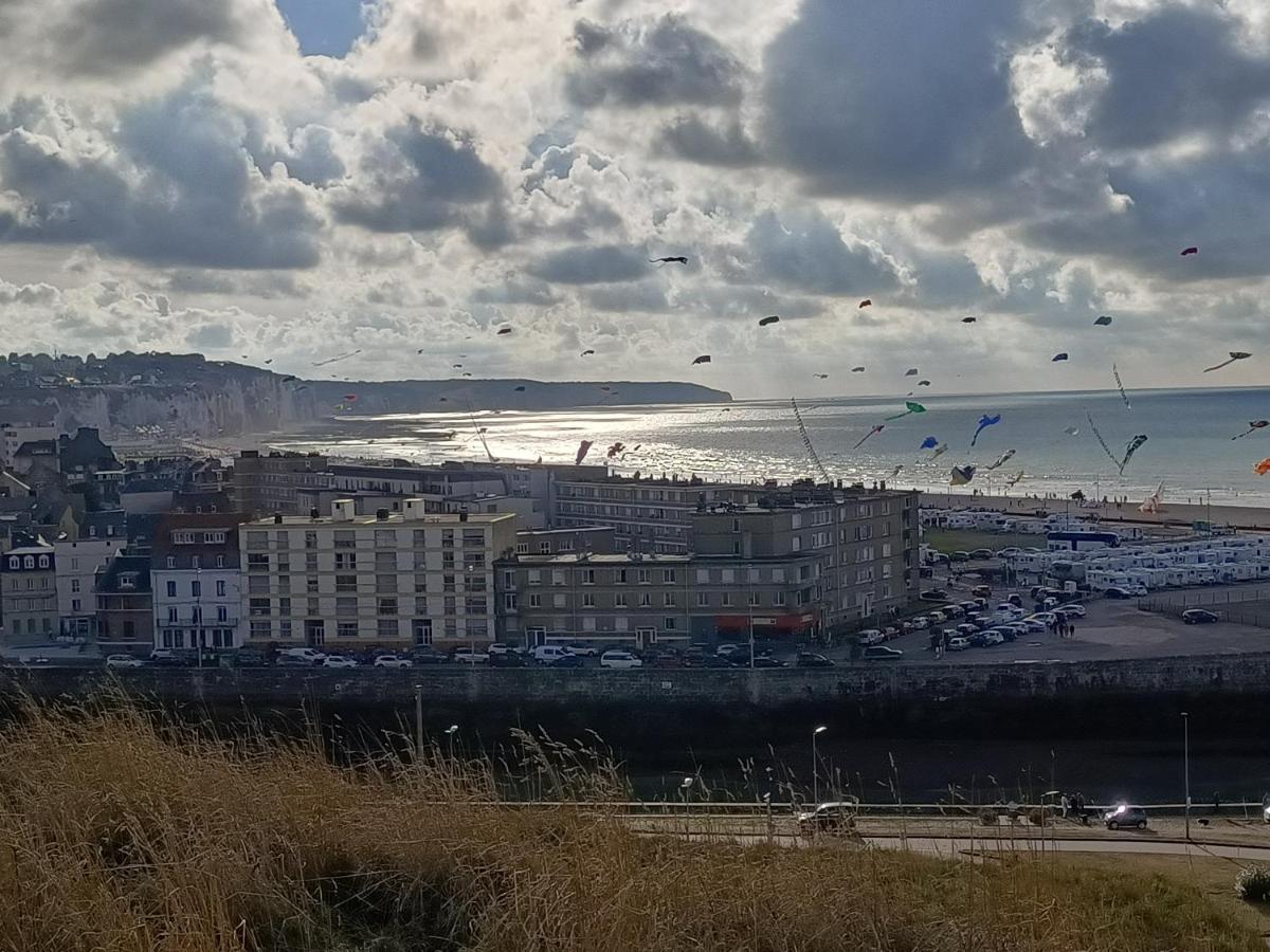 Agreable Maison 3* En Bord De Mer Dieppe Exterior foto