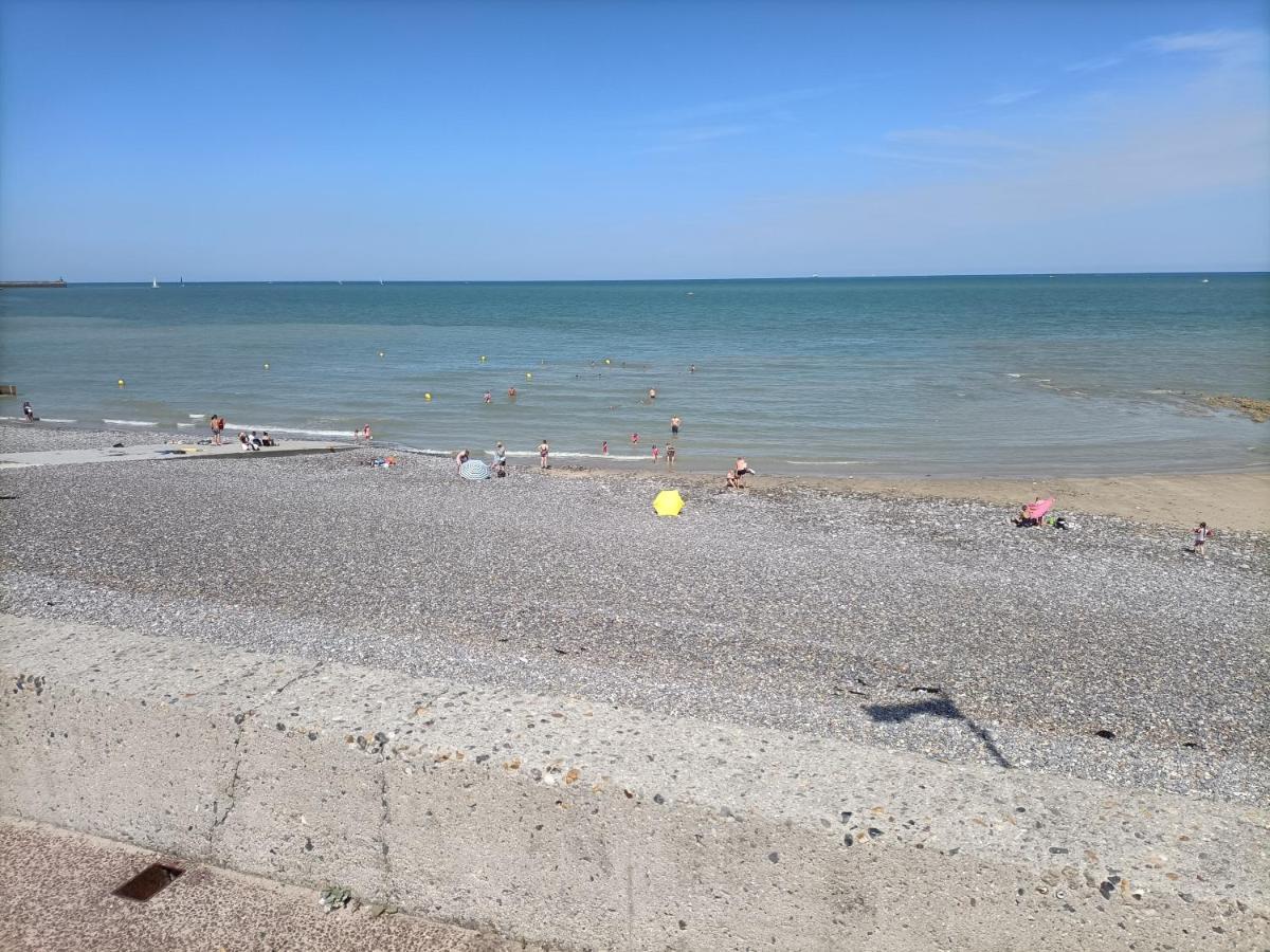 Agreable Maison 3* En Bord De Mer Dieppe Exterior foto