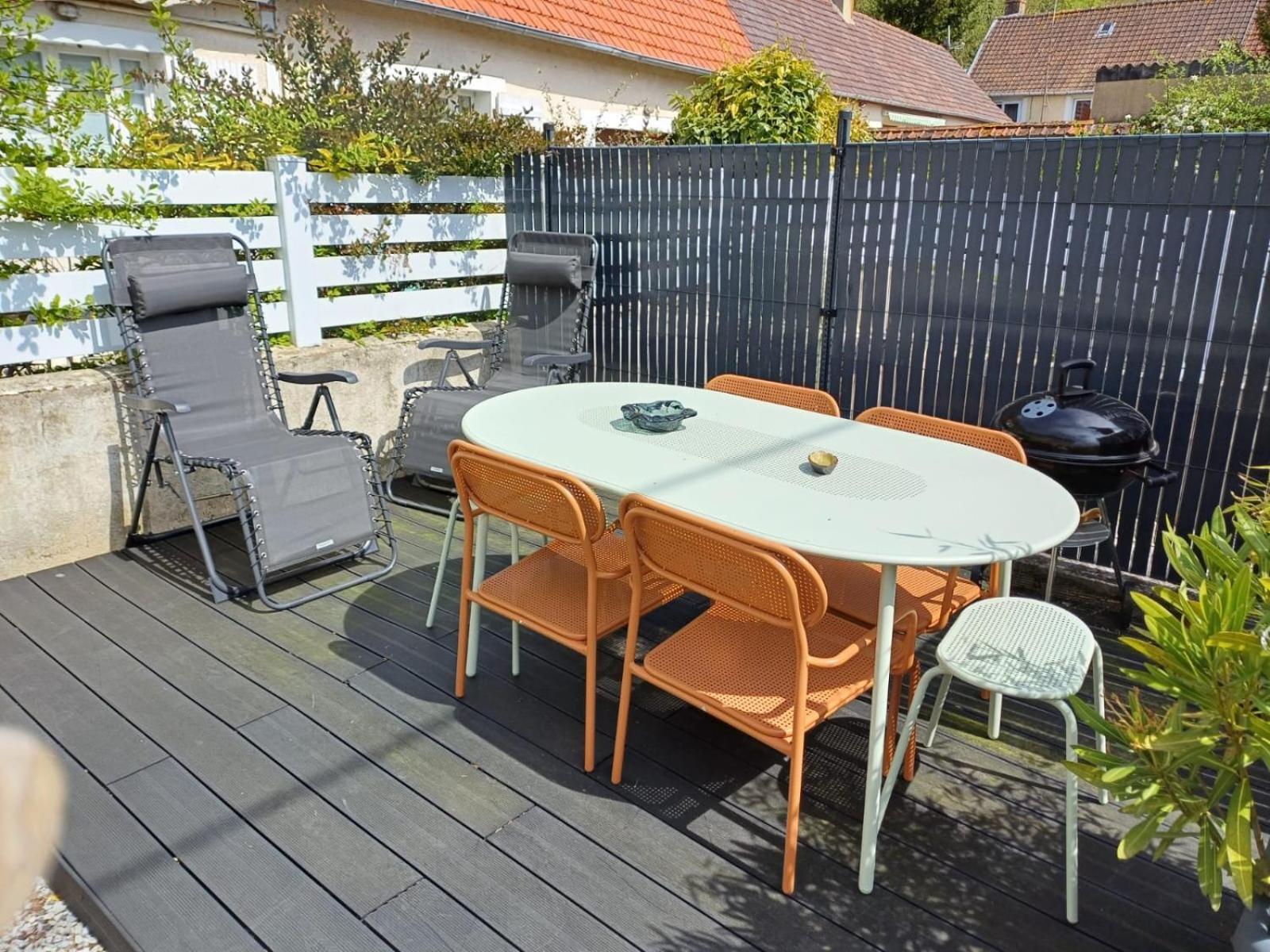 Agreable Maison 3* En Bord De Mer Dieppe Exterior foto